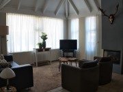 Camping De Haeghehorst-Ermelo-appartement-woonkamer1.jpeg