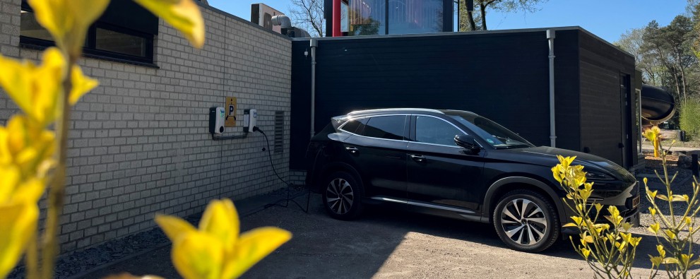 Elektrisch laden auto 1- Camping De Haeghehorst Header.jpg
